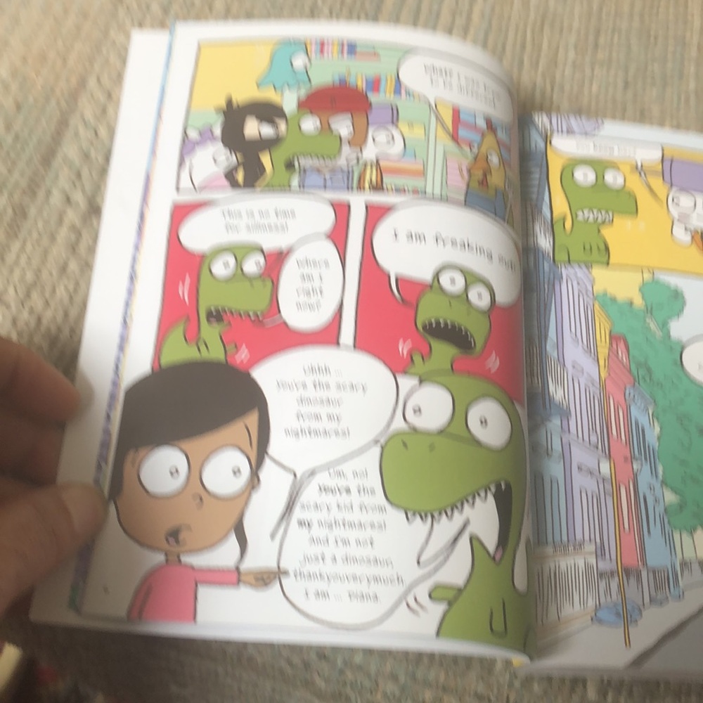 KIDS COMIC BOOK - Picture 5 of 8